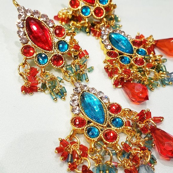 Indian Jewelry Set - Necklace & Earrings - Picture 3 of 3